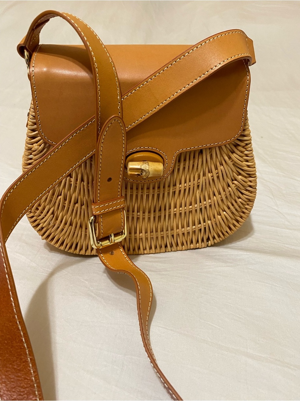 J. McLaughlin Leather and Woven Saddle crossbody Bag Size 3x7x8 - Picture 9 of 15